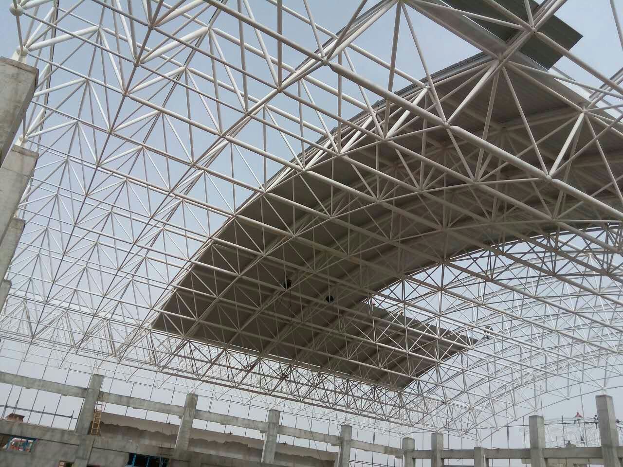 信阳青岛一汽网架